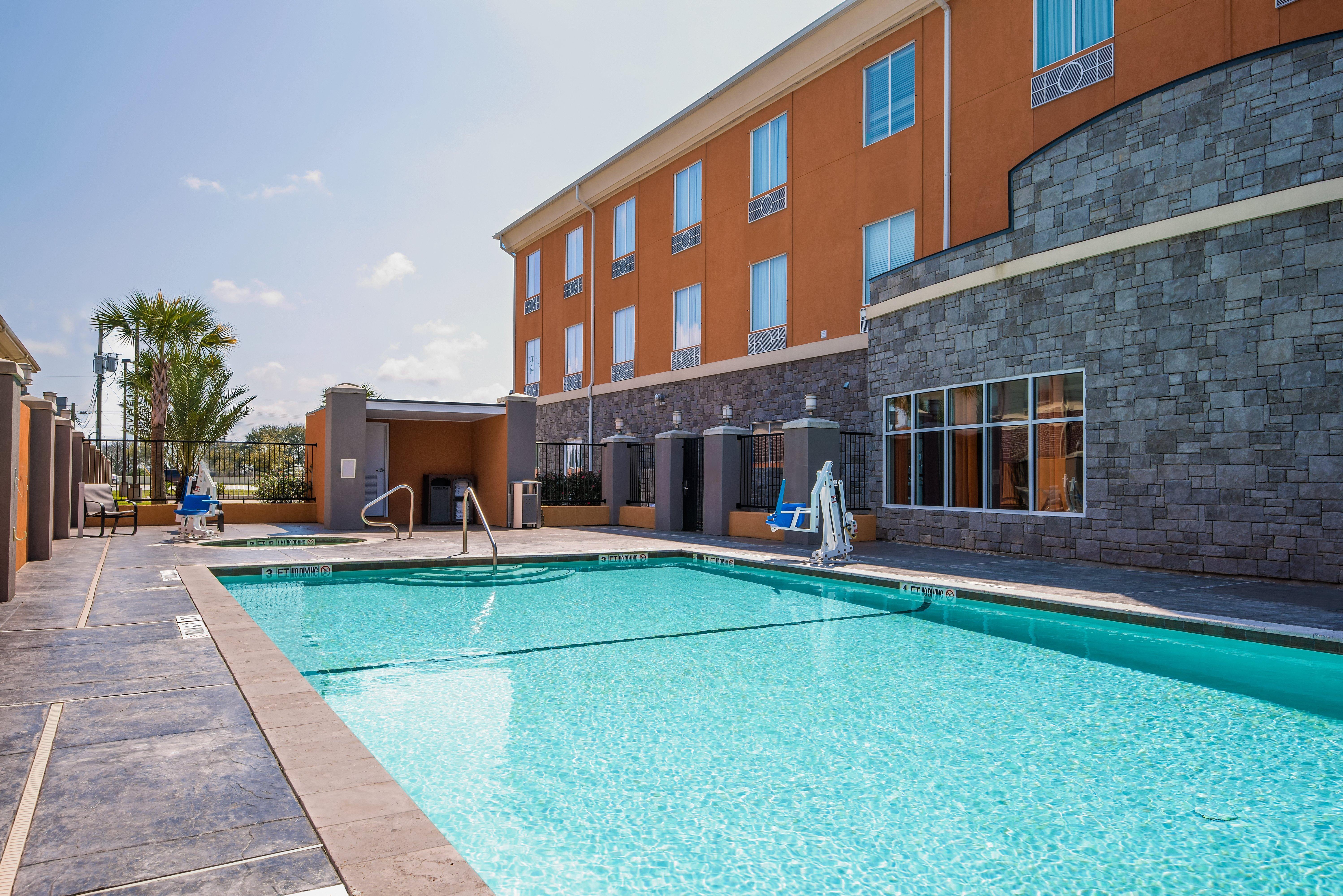 Holiday Inn Express Hotel & Suites Clute-Lake Jackson By Ihg Zewnętrze zdjęcie