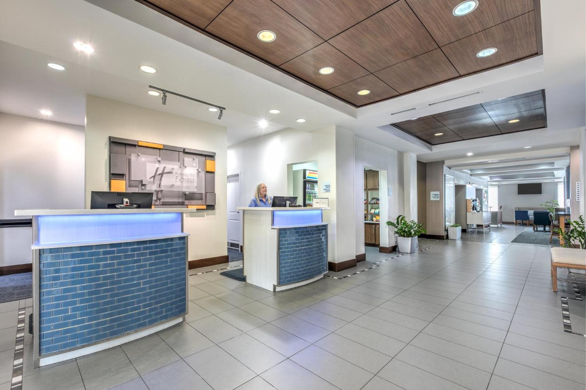 Holiday Inn Express Hotel & Suites Clute-Lake Jackson By Ihg Zewnętrze zdjęcie