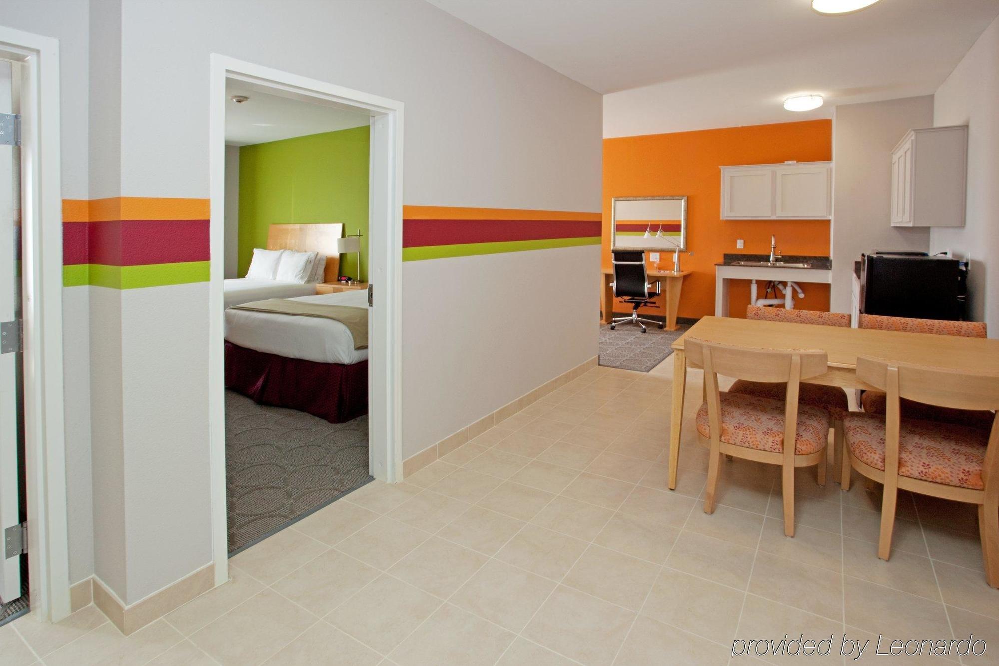 Holiday Inn Express Hotel & Suites Clute-Lake Jackson By Ihg Pokój zdjęcie