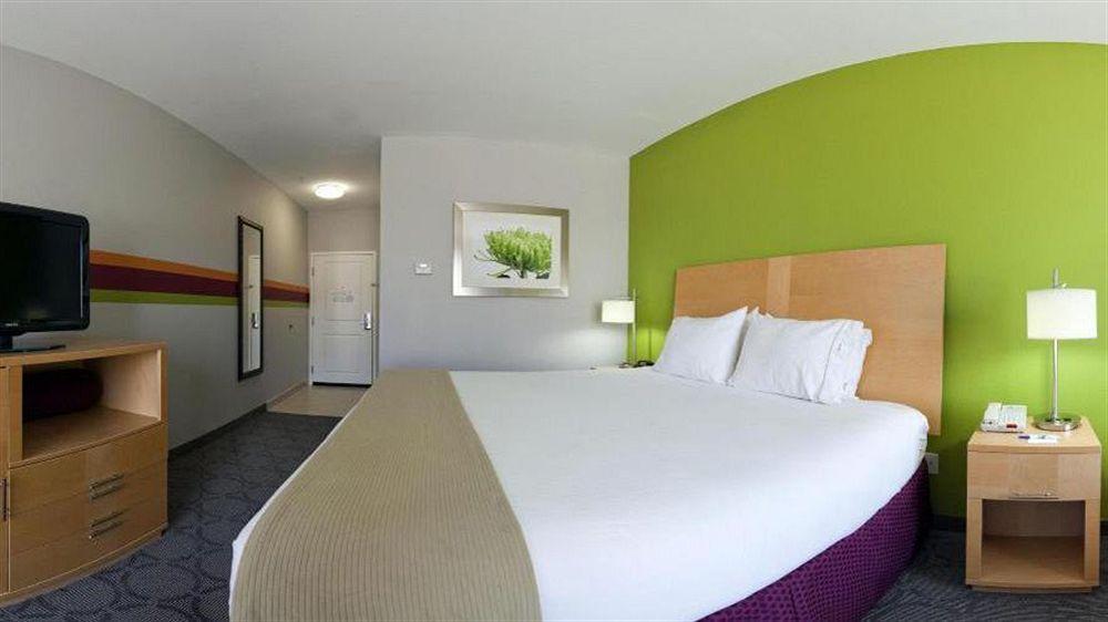 Holiday Inn Express Hotel & Suites Clute-Lake Jackson By Ihg Zewnętrze zdjęcie